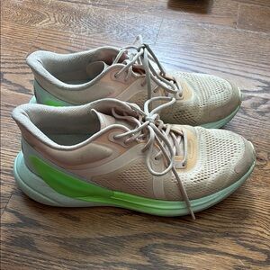 Light Pink and Green Lululemon Blissfeel Running Shoes Size 9
